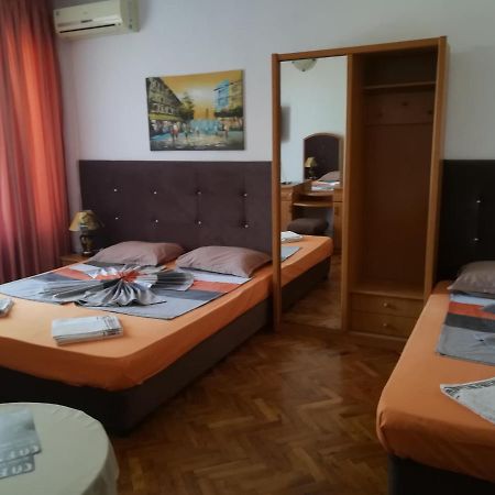 Guest House Stenli Primorsko Bagian luar foto