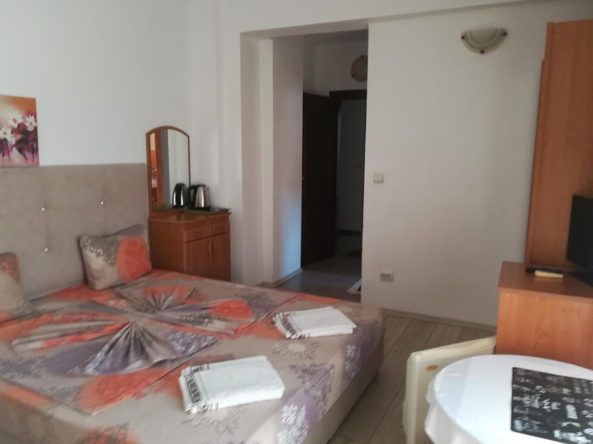 Guest House Stenli Primorsko Bagian luar foto