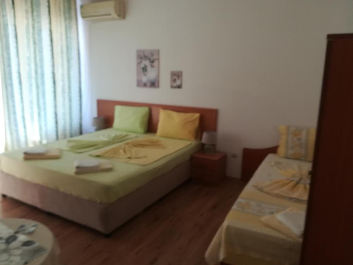 Guest House Stenli Primorsko Bagian luar foto