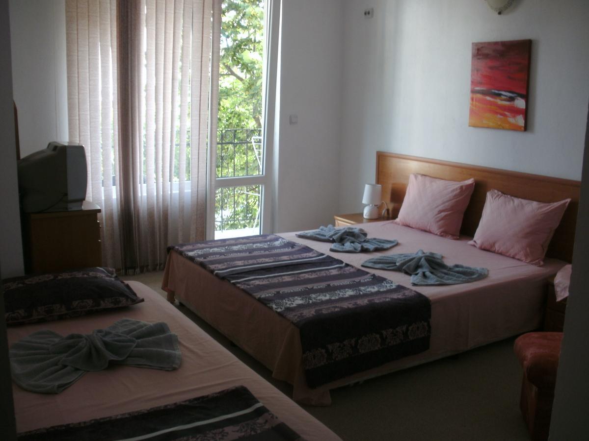 Guest House Stenli Primorsko Bagian luar foto